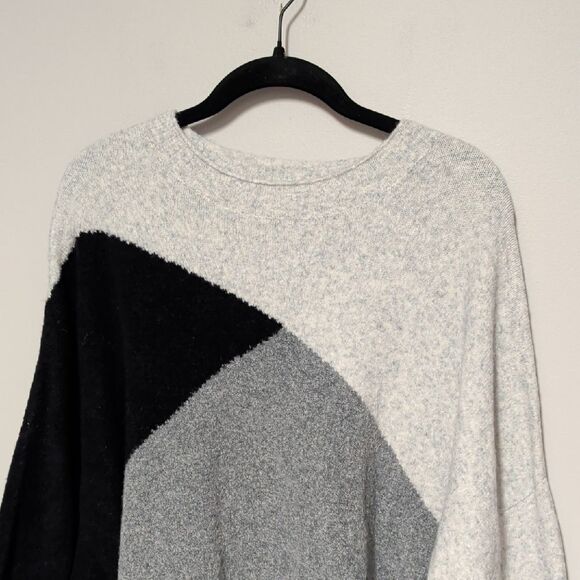 J. Crew Women's Black, Gray, and Cream Sweater - Picture 2 of 7